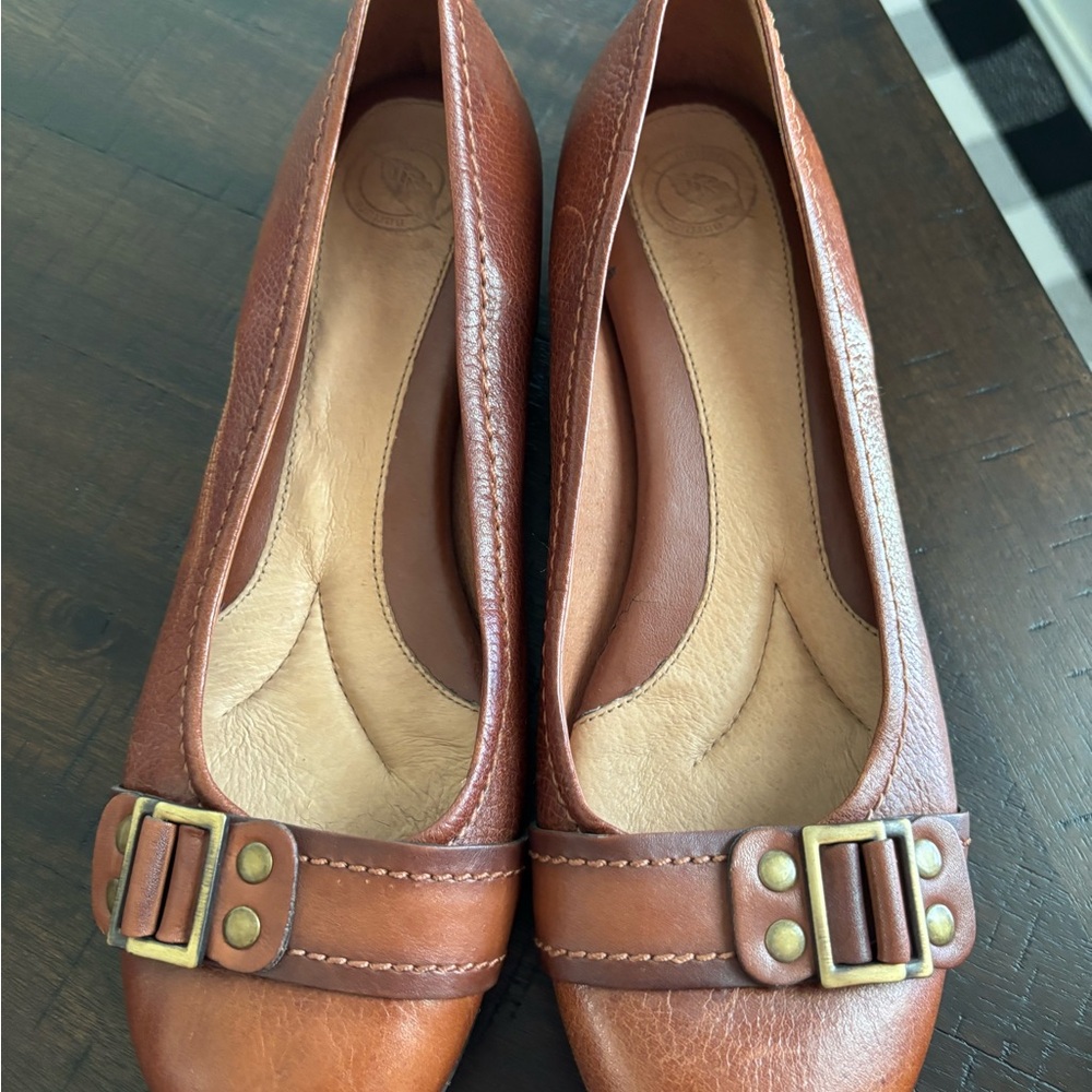 Naturalizer Tan Leather Flats with Buckle